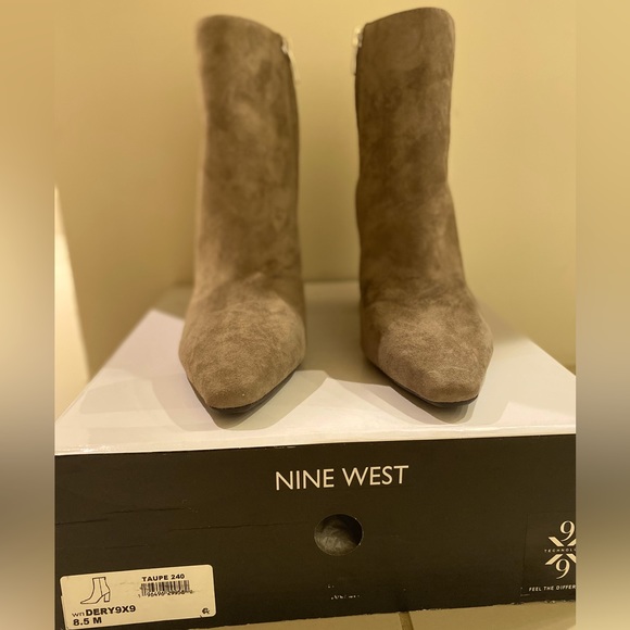 BRAND NEW- Nine West Boots - Picture 4 of 4